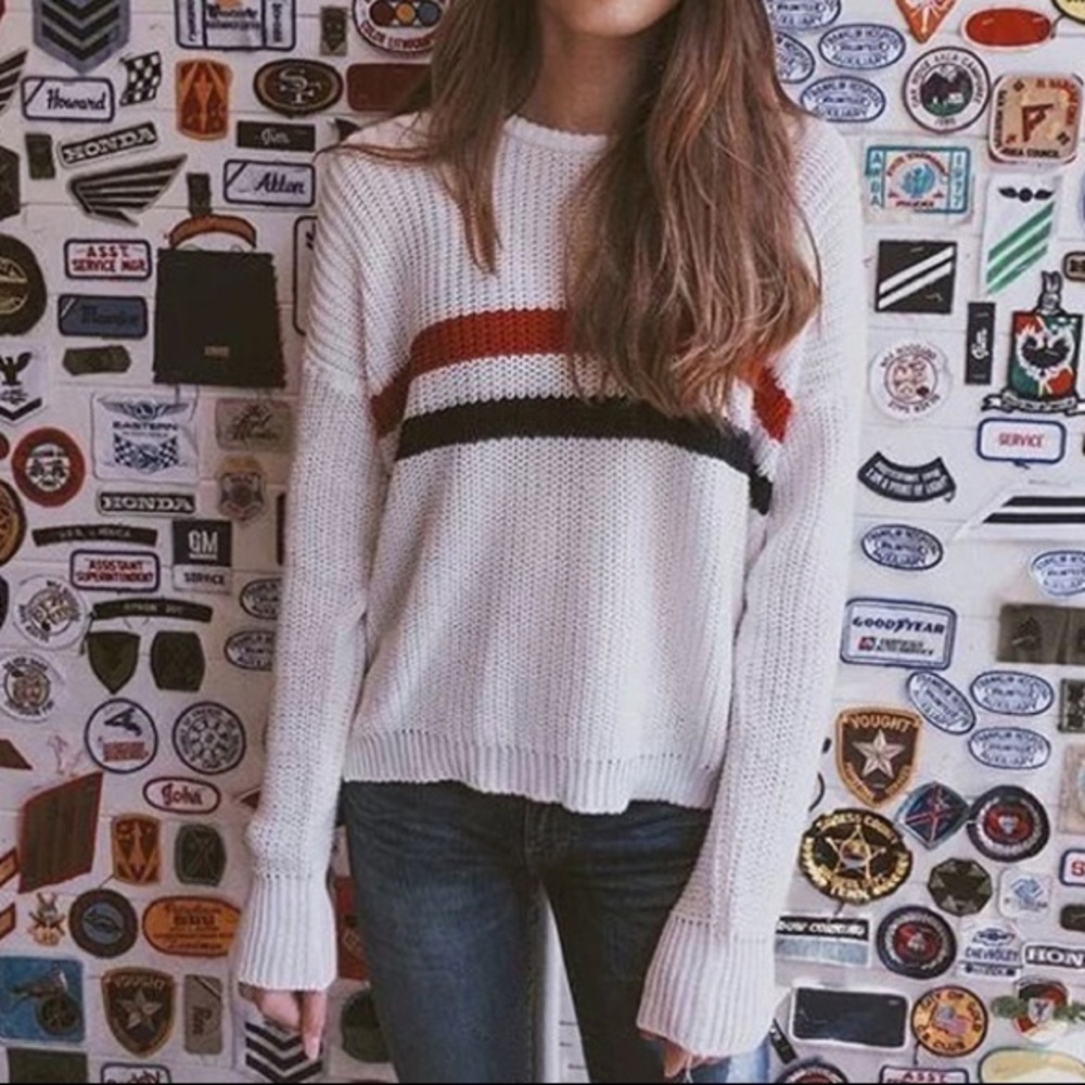 Brandy Melville | crew-neck sweater